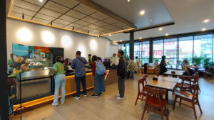 Sky Tree Coffee and Eatery: Rekomendasi Tempat Nongkrong Baru di Bandung