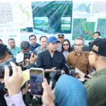 Kementerian Agraria dan Tata Ruang/Badan Pertanahan Nasional (ATR/BPN) kembali menyerahkan 811 Sertipikat hasil program Konsolidasi Tanah, di Kantor Lurah Parangtritis, Kabupaten Bantul, D.I. Yogyakarta, Sabtu (10/05/2025). (Sumber: atrbpn.go.id)