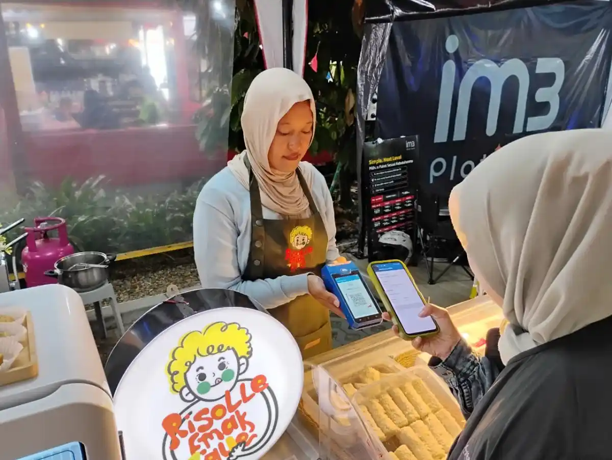 Menguatkan UMKM Lewat Konektivitas: Indosat Hadirkan Jaringan Andal di Festival Kuliner Bandung 2025
