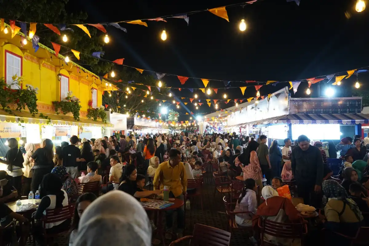 Menguatkan UMKM Lewat Konektivitas: Indosat Hadirkan Jaringan Andal di Festival Kuliner Bandung 2025