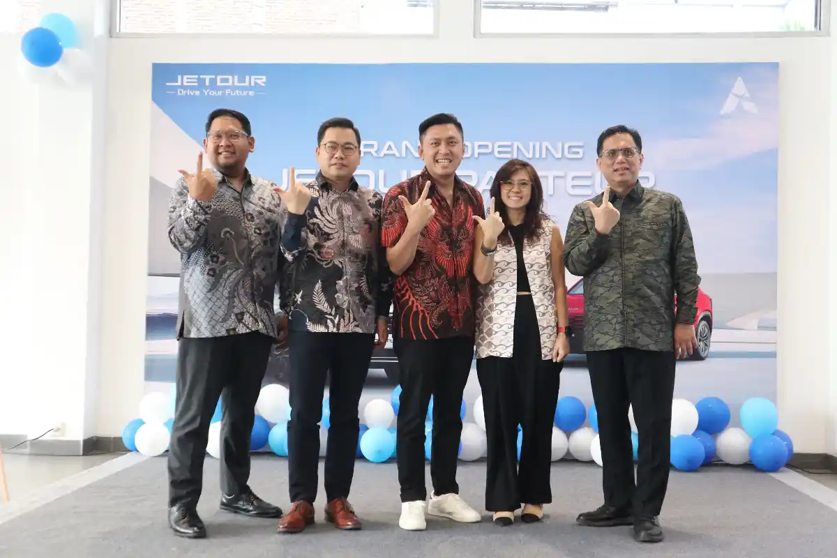 JETOUR Resmikan Showroom Pasteur, Hadir Lebih Dekat untuk Konsumen Bandung dan Sekitarnya
