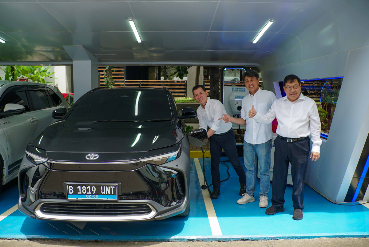 Resmi Dibuka! Toyota Privilege Parking dan Charging Hadir di 23 Paskal, Mendukung Mobilitas Elektrifikasi