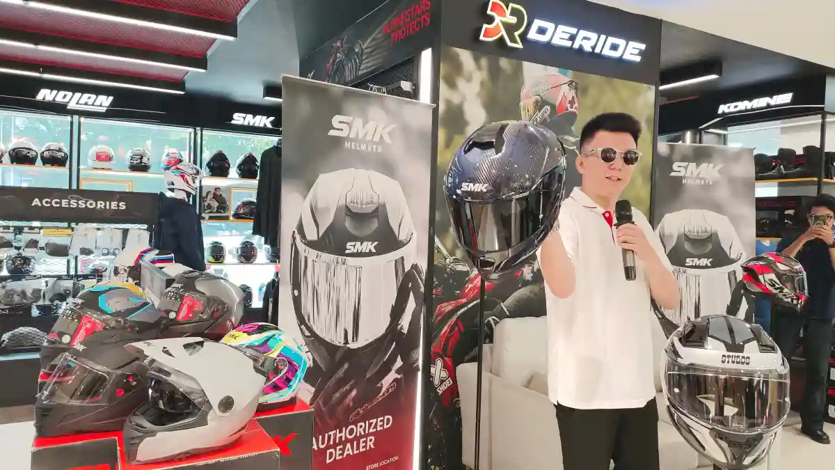 SMK Helmet Kolaborasi dengan DeSound dan DeRide Hadirkan Pengalaman Helm Premium di Bandung