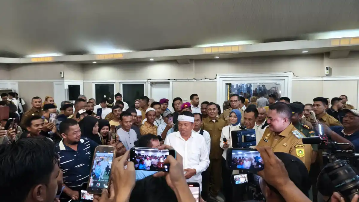 KDM Pastikan Bantuan Rp9 Juta bagi Pekerja Tambang Parung Panjang Disalurkan Dua Tahap
