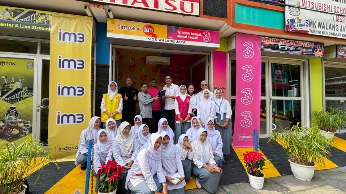 Indosat dan SMK Walang Jaya Perkuat Model Pembelajaran Berbasis Praktik Lewat Inisiatif Kios