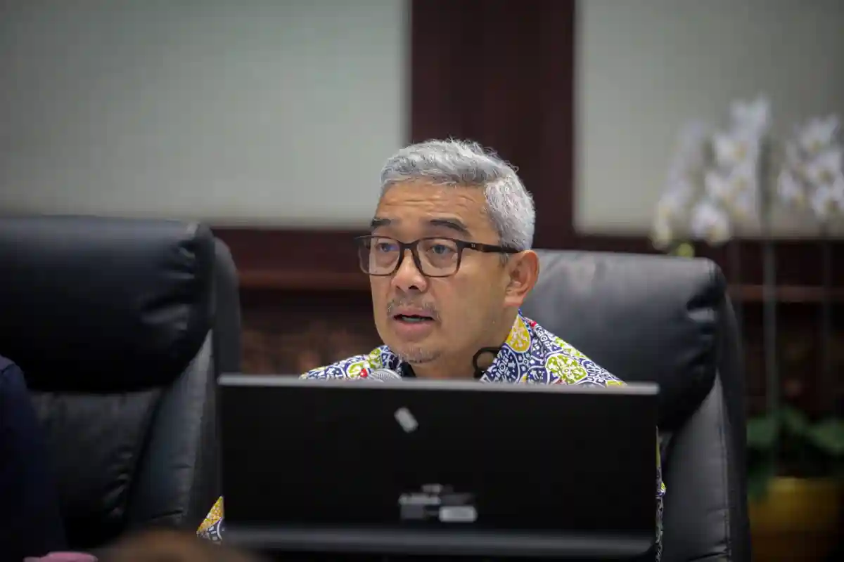 Wali Kota Bandung Farhan, layanan publik Bandung, pejabat Bandung tersangka, stabilitas pemerintahan Bandung, Pemkot Bandung