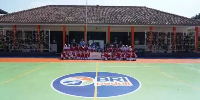 BRI Peduli Salurkan Program “Ini Sekolahku” 2025 di Bandung, Perkuat Komitmen terhadap Pendidikan Dasar