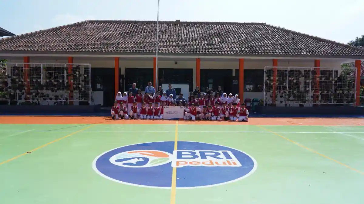 BRI Peduli Salurkan Program “Ini Sekolahku” 2025 di Bandung, Perkuat Komitmen terhadap Pendidikan Dasar