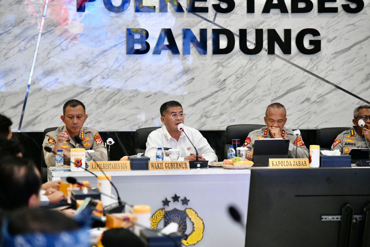 Jelang El Clasico Persib vs Persija, Wagub Jabar Imbau Bobotoh Gelar Nobar