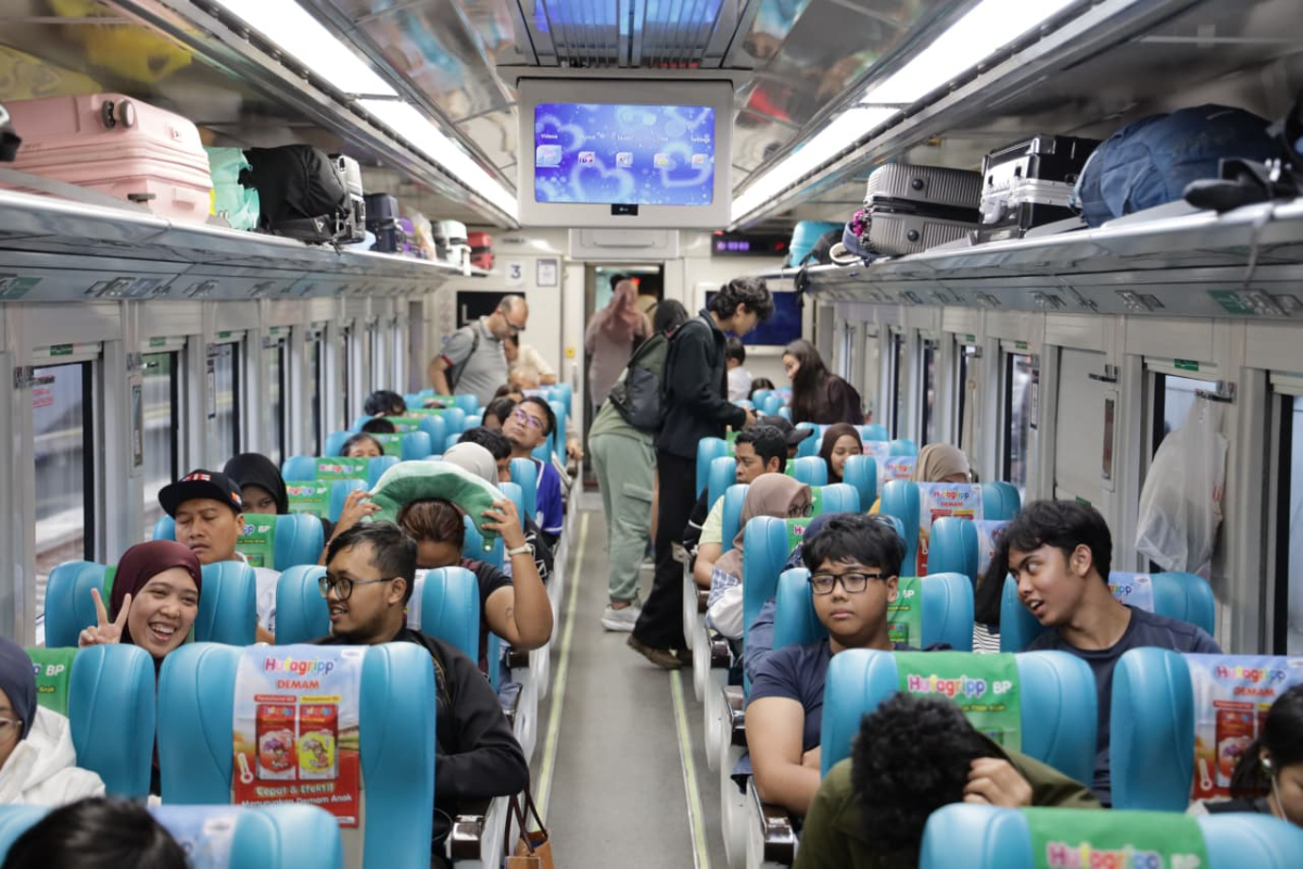 KAI Daop 2 Bandung menyiapkan 67.410 kursi kereta api untuk menghadapi libur panjang Isra’ Mi’raj 2026 selama 15–19 Januari.