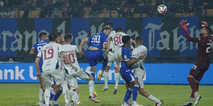 Hasil Akhir Persib vs Persita 1-0, Sundulan Andrew Jung Bawa Maung Bandung Kokoh di Puncak