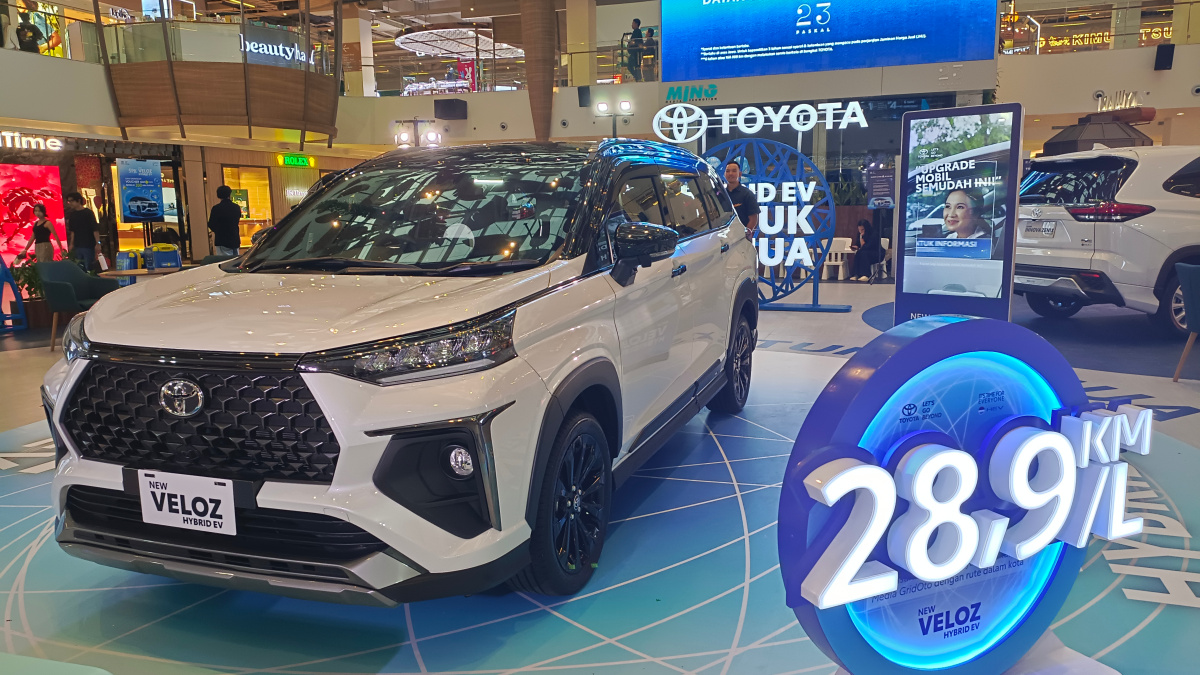 Toyota Perluas Elektrifikasi, New Veloz Hybrid EV Resmi Meluncur di Bandung