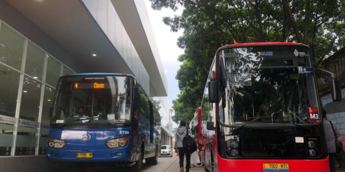 Dishub Kota Bandung mulai membangun ratusan halte BRT yang tersebar di 22 kecamatan sebagai bagian dari pengembangan transportasi massal.