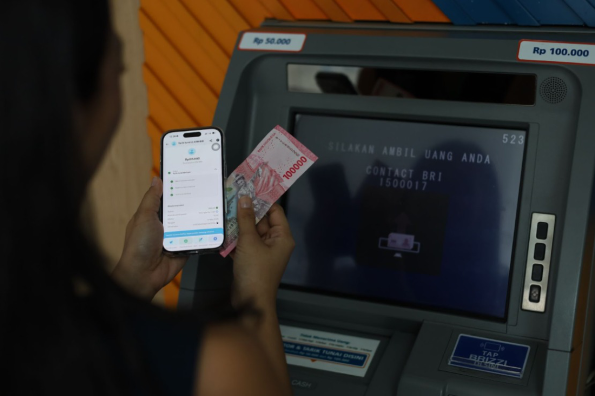 Jelang Lebaran, GoPay Hadirkan Fitur Tarik Tunai Saldo Tanpa Kartu di Seluruh Jaringan ATM BRI dan bank bjb