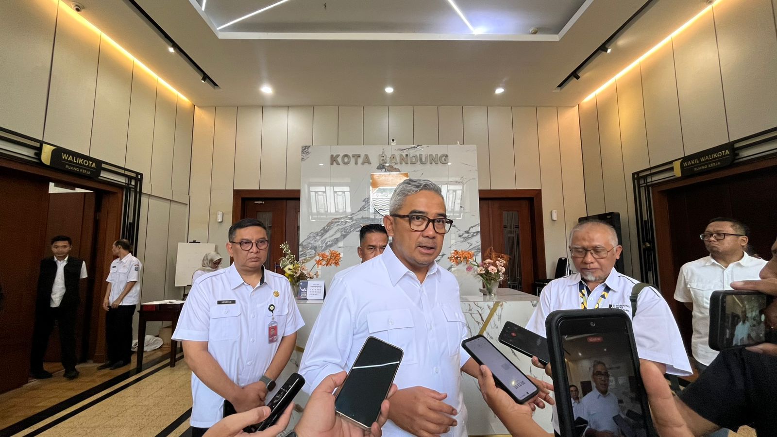 WFH ASN Bandung Diawasi Ketat, Wali Kota Farhan Ajak Pejabat Ngantor Pakai Sepeda Tiap Jumat