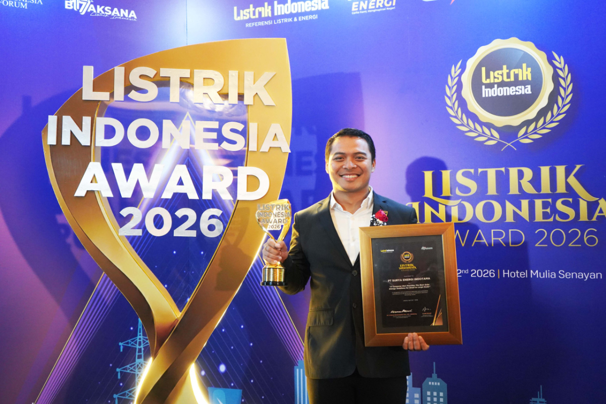 PT Surya Energi Indotama meraih penghargaan EPC Company terbaik di Listrik Indonesia Award 2026 atas inovasi solusi energi surya nasional.