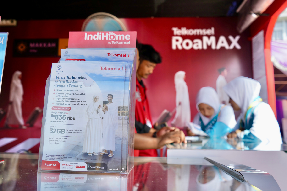 Jemaah Haji dari Kloter JaBar Makin Tenang Beribadah Pakai RoaMAX Haji Telkomsel, Kuota Hingga 42GB, termasuk 2GB di Indonesia + 1GB di 13 Negara Transit