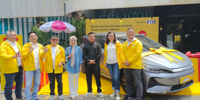 Warga Bandung Akhirnya Bawa Pulang Mobil Listrik BYD dari Program IMPoin 2025