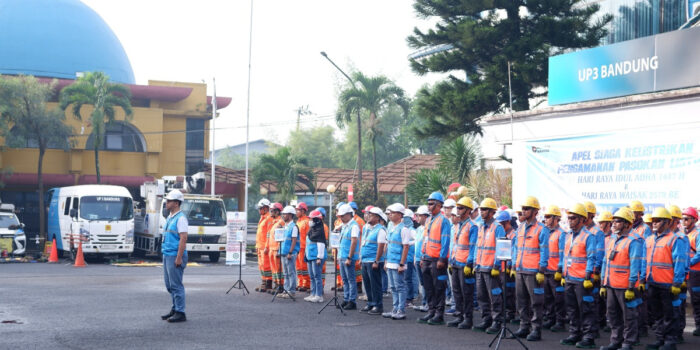 PLN UP3 Bandung Gelar Apel Siaga Kelistrikan Sambut Hari Raya Idul Adha dan Hari Waisak