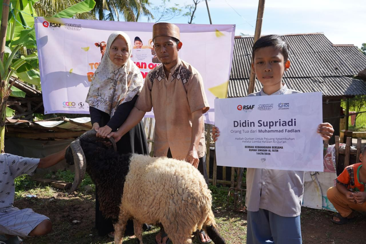 Idul Adha Penuh Berkah, YBM PLN UP3 Bandung Salurkan Bantuan Hewan Kurban bagi Anak Pejuang Kesembuhan di Rumah Singgah Al Fatih