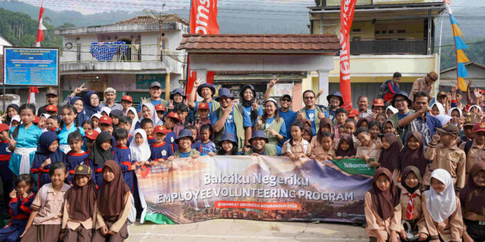 Telkomsel melalui program Baktiku Negeriku 2026 memperkuat transformasi digital, UMKM, dan pemberdayaan masyarakat Desa Balegede, Cianjur.
