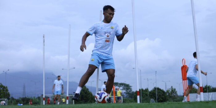 Robi Darwis mengucapkan salam perpisahan kepada Persib dan berterima kasih atas pengalaman berharga selama kariernya