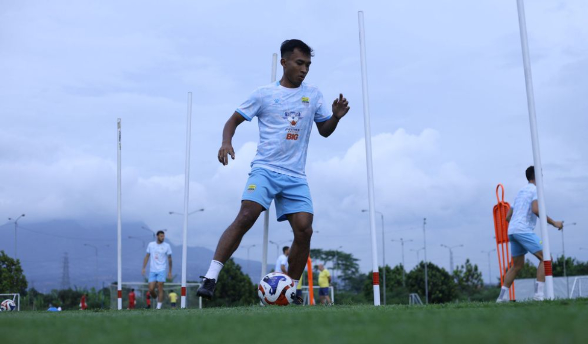 Robi Darwis mengucapkan salam perpisahan kepada Persib dan berterima kasih atas pengalaman berharga selama kariernya