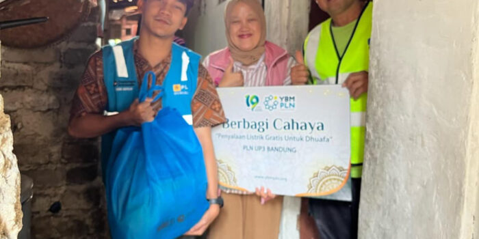 Melalui Program Light Up The Dream, PLN Prima Bandung Hadirkan Harapan Baru bagi Warga Margahayu