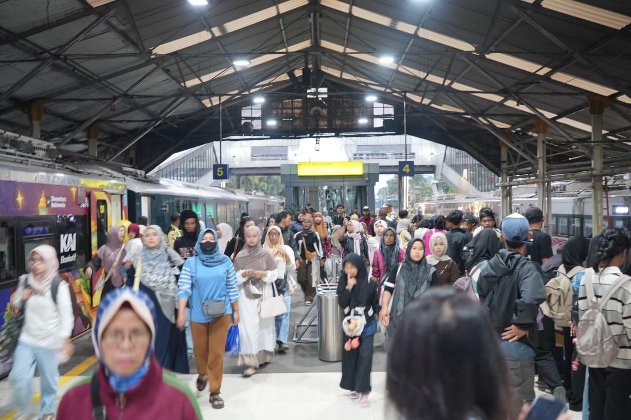 Libur Panjang Idul Adha 2026, Bandung Jadi Tujuan Favorit Pelanggan Kereta Api