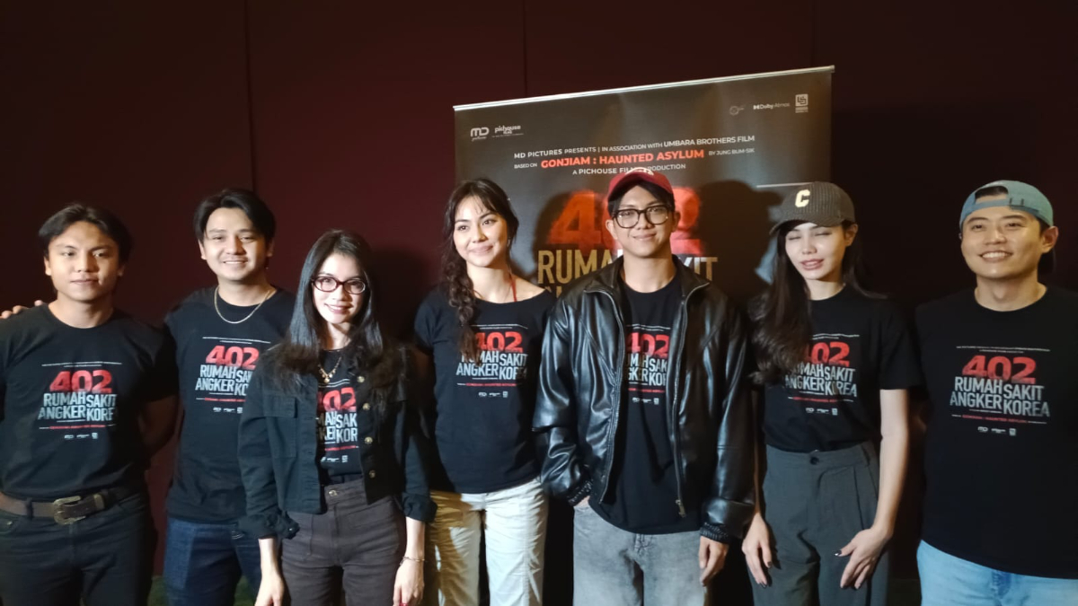 Meet and greet film 402 Rumah Sakit Angker Korea di Bandung berlangsung meriah. Pemain membocorkan pengalaman horor syuting dan pesan di balik film.