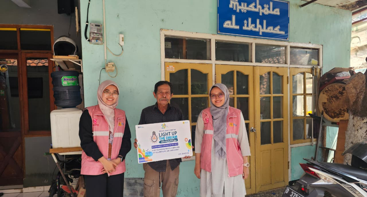 PLN ULP Kopo Hadirkan Terang untuk Rumah Ibadah Melalui Program Light Up The Dream