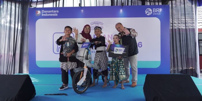 Hari Anak Nasional 2026: BRI Peduli 'Ini Sekolahku' Salurkan Bantuan Pendidikan di SDN 104 Langensari Kota Bandung