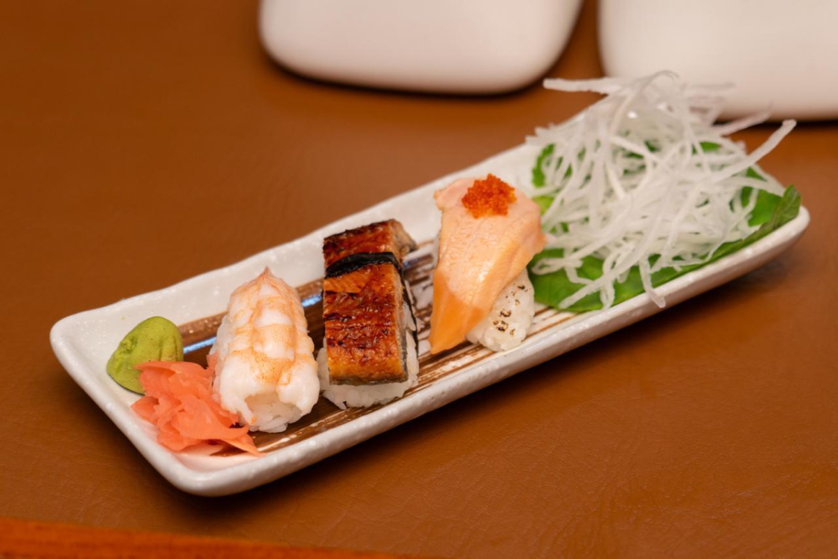 Nikmati Signature 8-Course Omakase di HANA Japanese Pop-Up Kitchen Swiss-Belresort Dago Heritage Bandung mulai Rp699 ribu/2 orang.