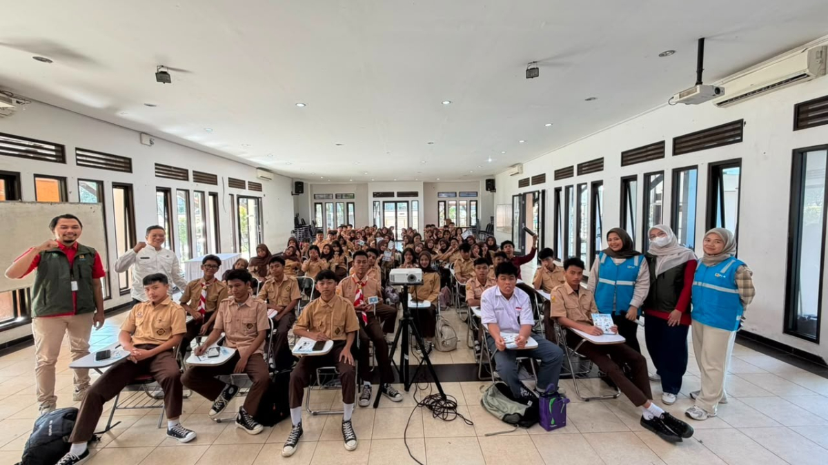 ULP Cijawura Goes to School, PLN Edukasi Siswa SMKN 9 Bandung tentang Keselamatan Ketenagalistrikan