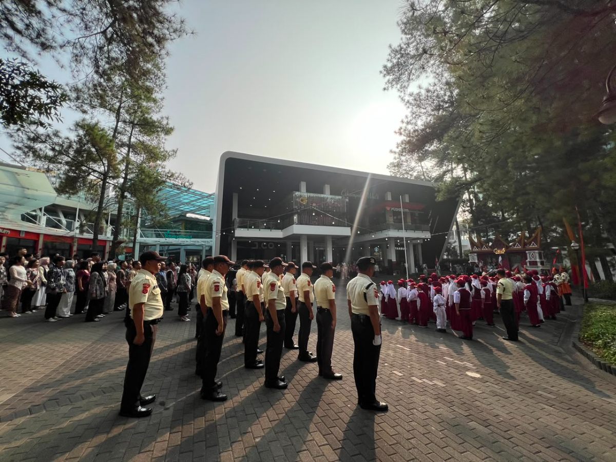 Ciwalk Bandung Gelar Upacara HUT ke-81 RI, Semangat Nasionalisme Bergema