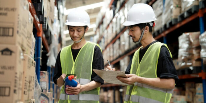 Solusi FAS mencakup fulfillment, e-commerce, dan distribusi untuk mendukung efisiensi operasional serta pertumbuhan brand yang berkelanjutan.