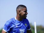 Uilliam Barros tak bisa tampil bersama PERSIB melawan Manila Digger. Ia memilih hadir di tribun untuk memberi dukungan demi tiket fase grup ACL Two