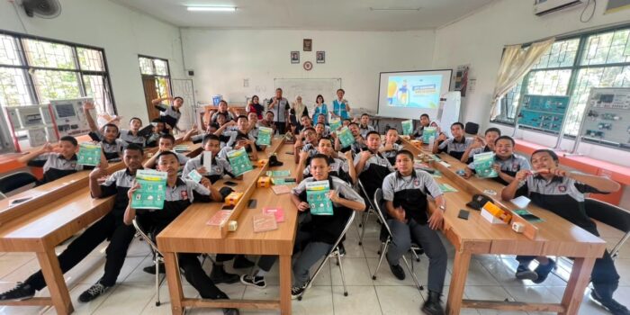 PLN ULP Bandung Selatan Edukasi Keselamatan Ketenagalistrikan kepada Siswa SMK Negeri 8 Bandung