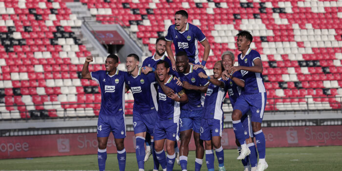 PERSIB melaju ke final Piala Presiden 2026 usai mengalahkan Persija 2-1. Maung Bandung kembali ke partai puncak setelah 11 tahun
