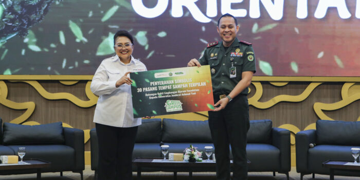 Bakti Lingkungan Djarum Foundation menggandeng UNJANI melalui Green Campus Sadar Lingkungan untuk mendorong mahasiswa menjadi agen lingkungan berkelanjutan.