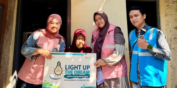 PLN UP3 Bandung Hadirkan Layanan Listrik melalui LUTD Ijah di Jatihandap