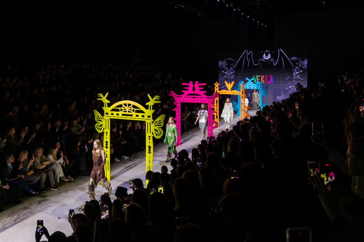 Perjalanan Emerging Fashion: Partisipasi Desainer Dunia di Moscow Fashion Week