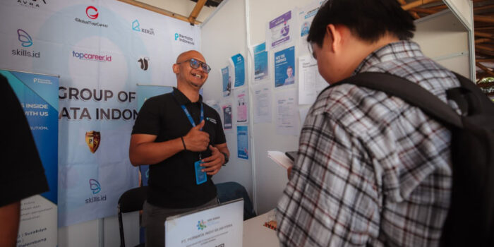 Simak cara mengikuti Virtual Job Fair Disnaker Bandung pada 30 September 2026, tersedia 359 lowongan dari enam perusahaan.