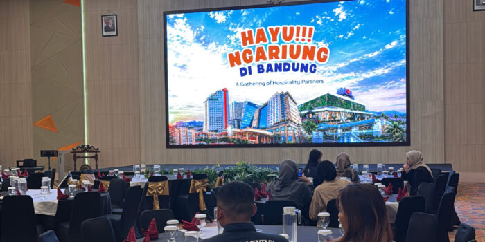 Enam properti HARRIS dan KIMAYA memperkuat hubungan dengan travel agent, organizer, dan partner melalui acara Hayu Ngariung Di Bandung.