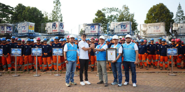 PLN UID Jabar Raih Rekor MURI, Pemeliharaan Listrik Tanpa Padam Jaga Aktivitas Masyarakat Tetap Berjalan