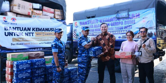 Wujud Kepedulian TNI AU, Lanud Husein Sastranegara Bandung Kirim Bantuan untuk Korban Bencana di NTT