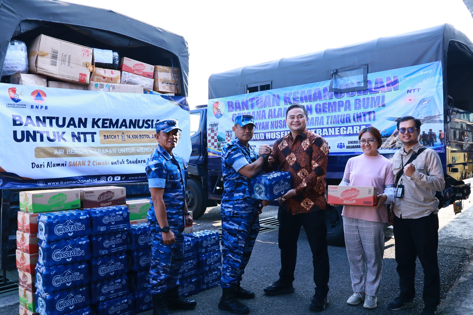 Wujud Kepedulian TNI AU, Lanud Husein Sastranegara Bandung Kirim Bantuan untuk Korban Bencana di NTT