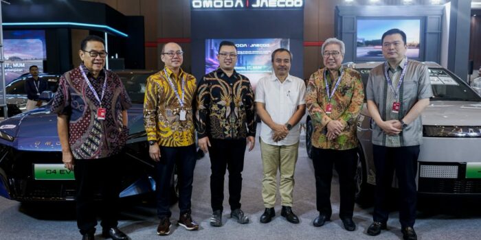 OMODA O4 hadir di GIIAS Bandung 2026 dengan Cyber Mecha Design, Super AI Cockpit dan jarak tempuh hingga 611 km berdasarkan CLTC.