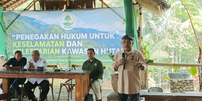 FPHJ meminta penegakan hukum pelanggaran hutan di Jawa Barat menelusuri pemodal dan pihak di balik aktivitas perusakan kawasan.