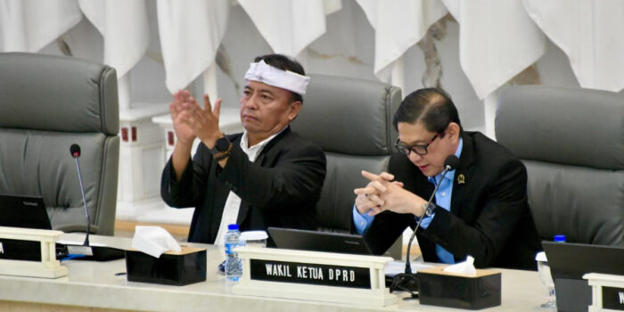 Pemprov Jabar menyiapkan sejumlah skenario terkait rencana pinjaman Rp3,4 triliun ke SMI sambil menunggu evaluasi Kemendagri dan menjaga fiskal daerah.